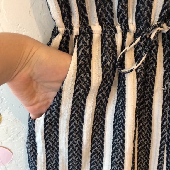 Universal Thread Romper - Picture 4 of 5